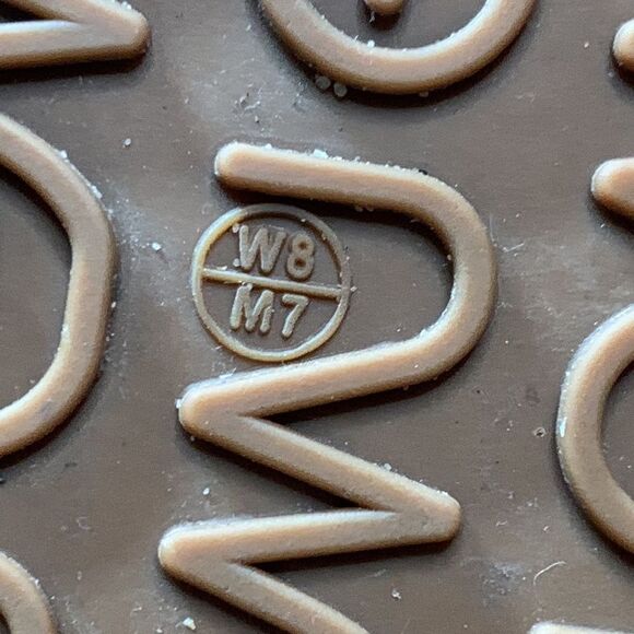 Emu Suede Light Tan Sheepskin Lined Boots preowned women’s size 8 - Picture 11 of 13